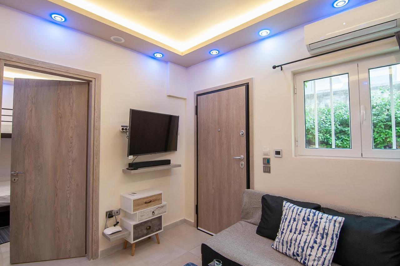 شقة أثينا  في Modern Studio For 4 In Glyfada المظهر الخارجي الصورة